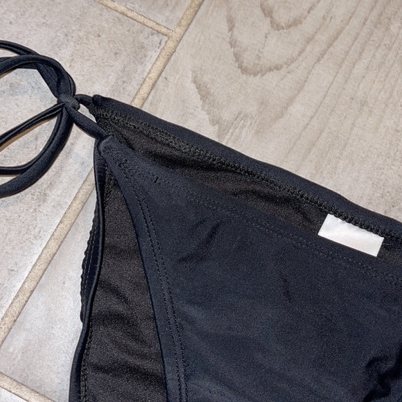 Black bikini bottoms with adjustable ties - Picture 4 of 5